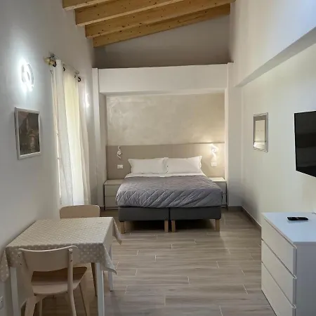 Anfite Apartments Santa Maria Desenzano del Garda Exterior photo