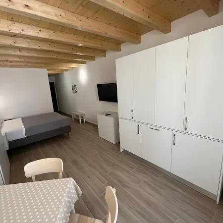 Anfite Apartments Santa Maria Desenzano del Garda Exterior photo
